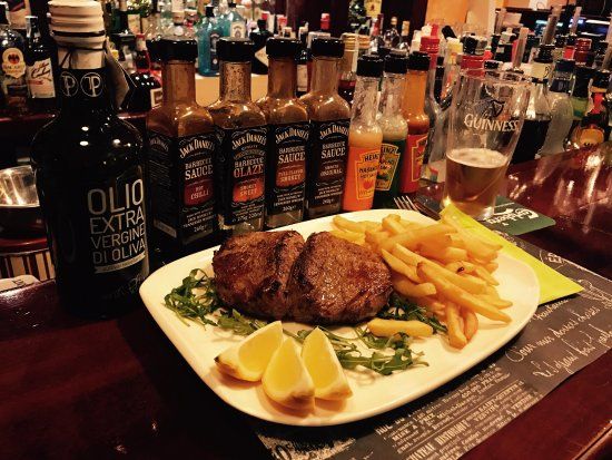 The Rose'n Crown Irish Pub